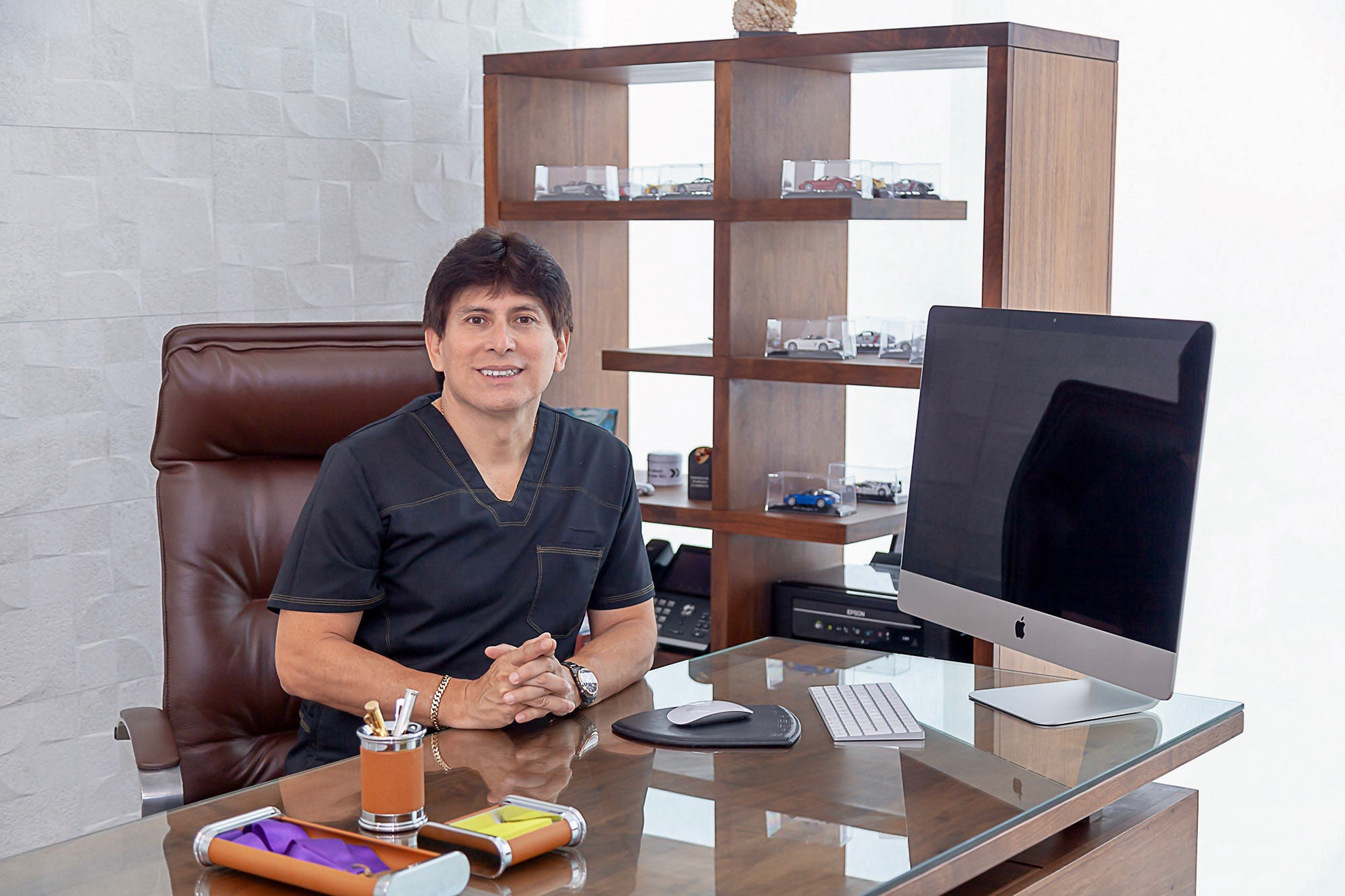 24-dr-dick-manrique-mansilla